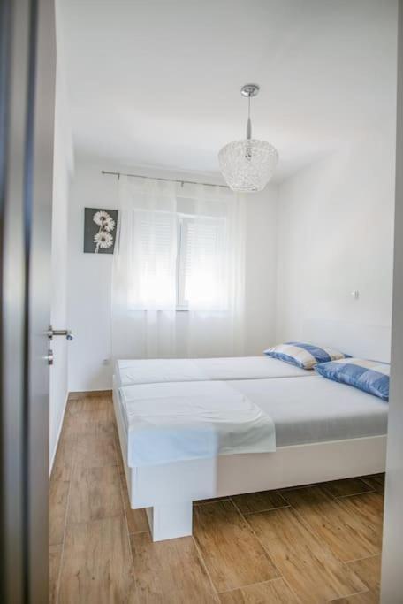Apartment Tomislav *